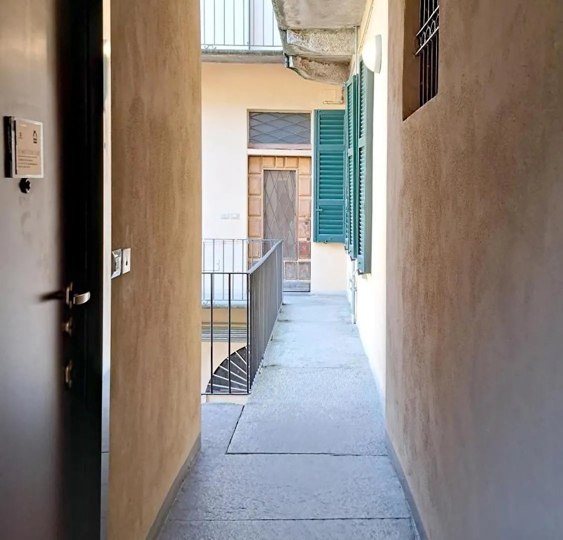 Piccola Corte Di Borgo Vico Como 0*,  Italy